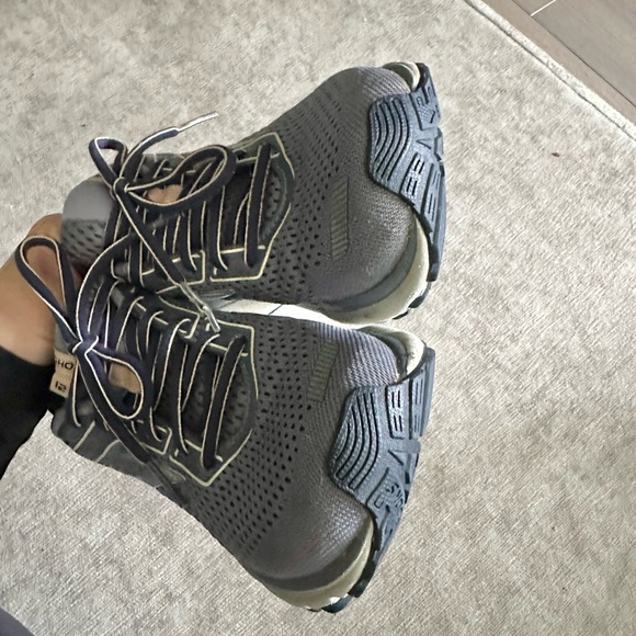 Women’s Brooks Ghost 12 size 8.5 - Picture 5 of 8